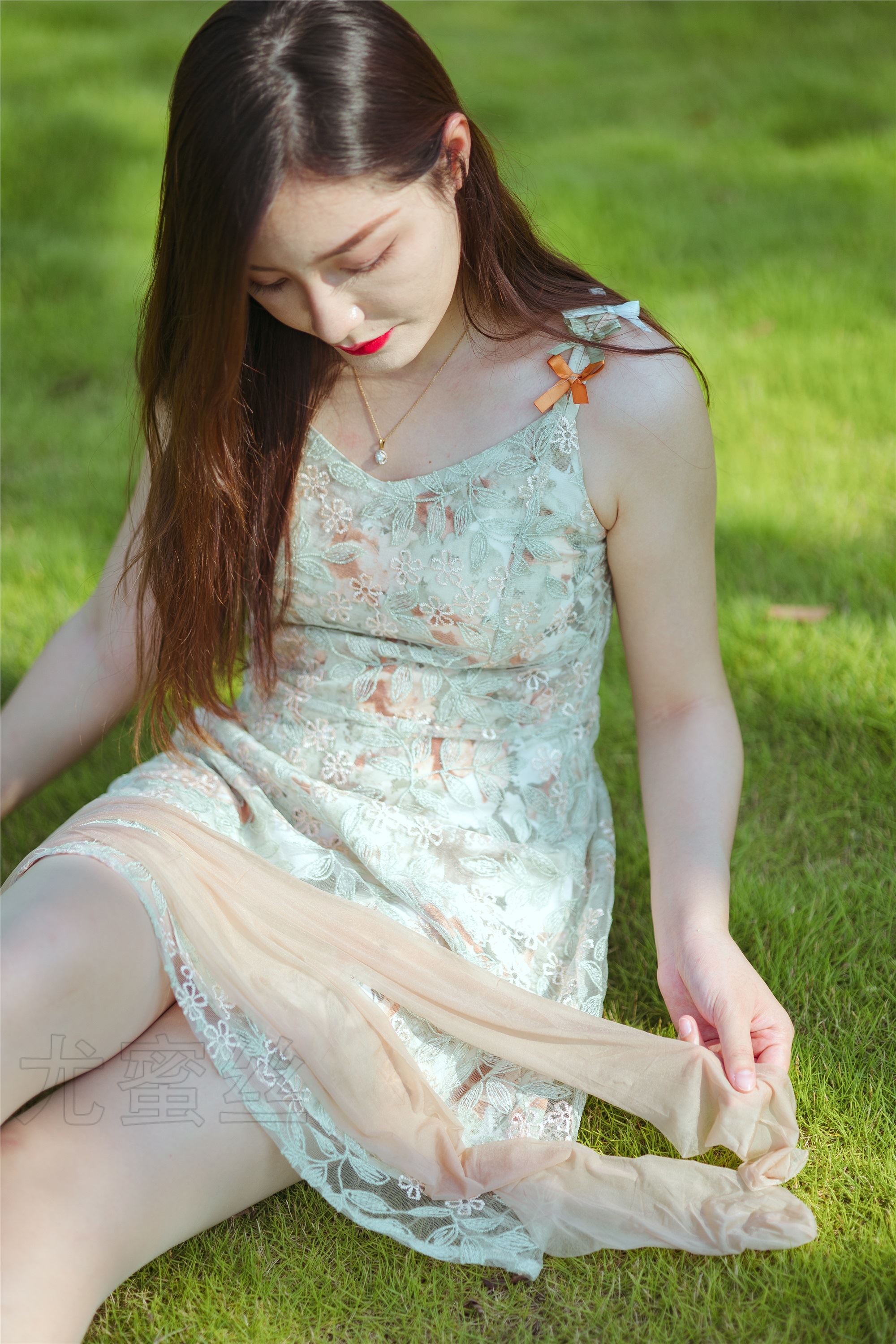 尤蜜丝 穿搭写真 NO.064